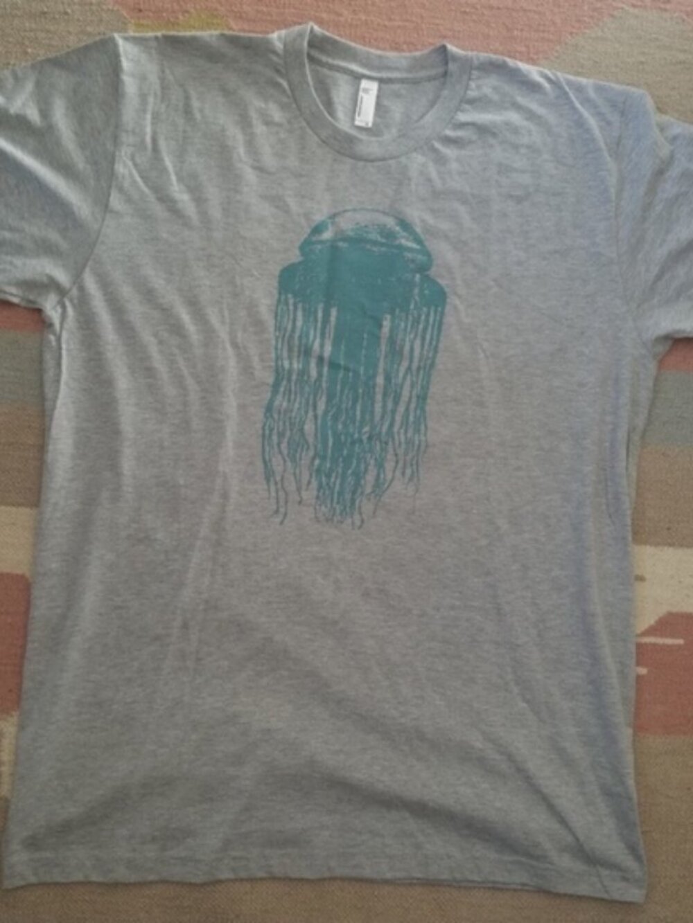 Jellyfish glow in the dark t-shirt Women's Size 8 and Size 12 Gray